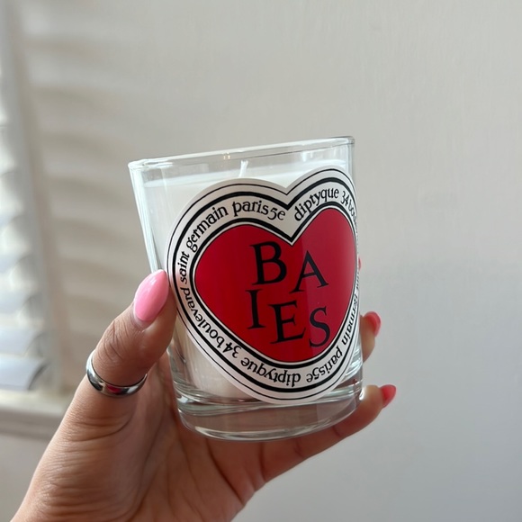 Diptyque limited edition Valentines Day candle- BAIES - Picture 4 of 4